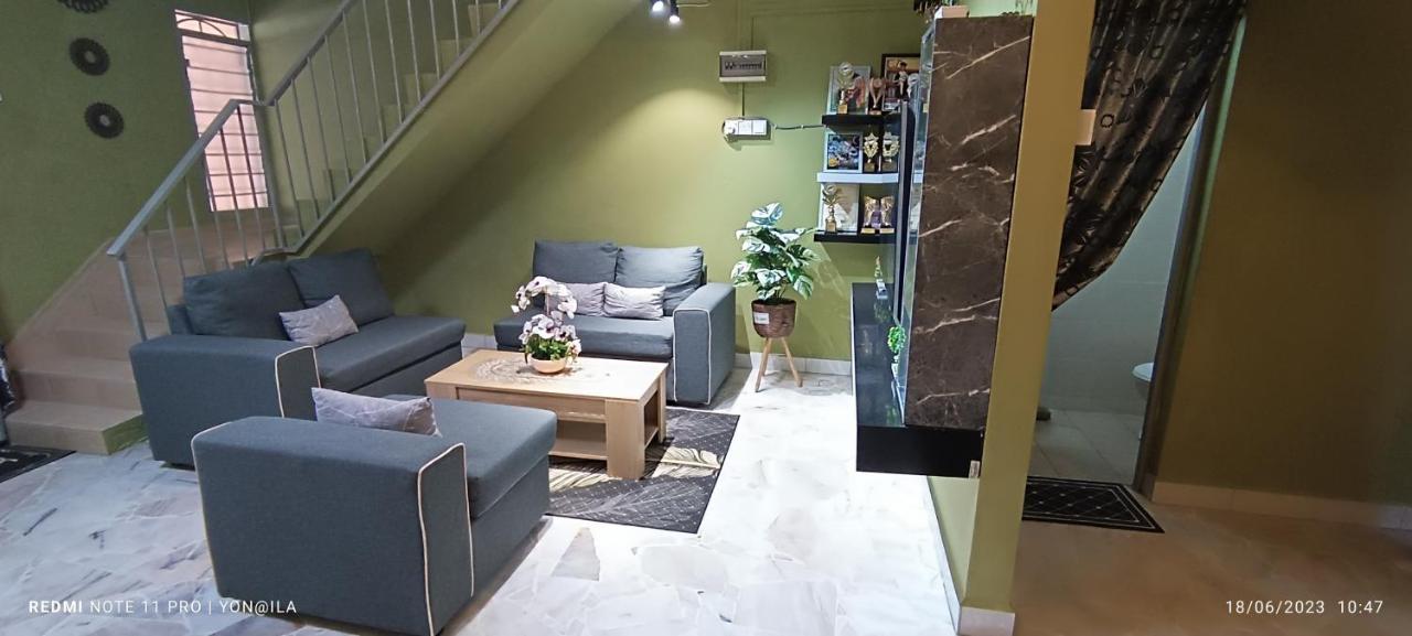 Homestay Rezeki Batu Gajah Zewnętrze zdjęcie